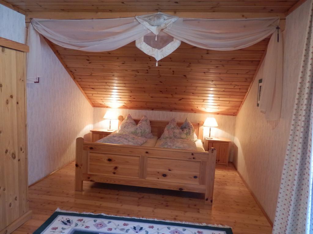 Ferienwohnung Ferienhaus Maier Lind Zimmer foto